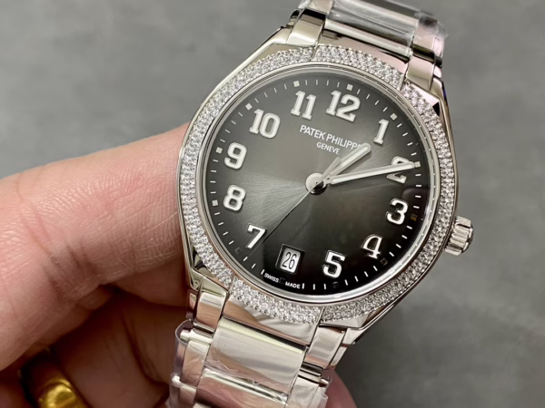 Patek Philippe Twenty~4 Automatic Steel & Black Dial 7300 1200A 010 - Image 3