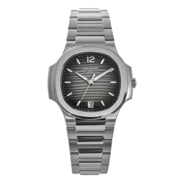 Patek Philippe Nautilus 7118/1A-011 35.2MM