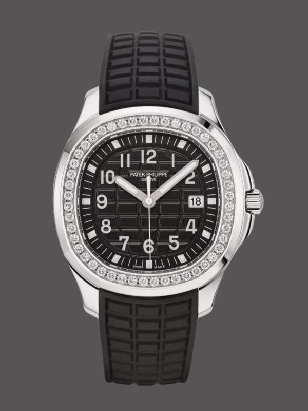 Replica Patek Philippe Aquanaut 5267 200A 001 Black Dial Diamond Bezel Watch 38.8MM