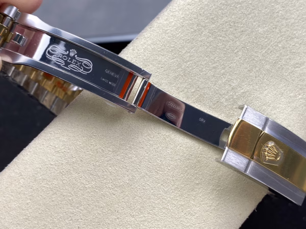 Rolex Datejust Two-Tone Steel Yellow Gold Fluted Bezel m126233 0035 36mm Unisex Replica Watch - Image 9