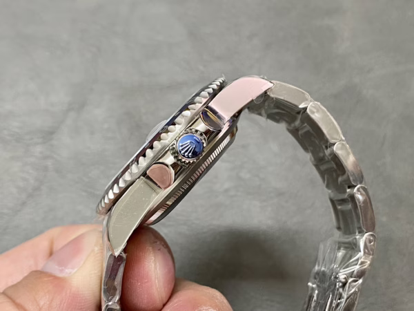 Rolex GMT-Master II 16710 Black Dial Blue Red Pepsi Bezel 40MM Mens Replica Watch - Image 6