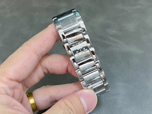 Patek Philippe Twenty-4 4910 1200A 010 Ladies Quartz 25x30mm - Image 9
