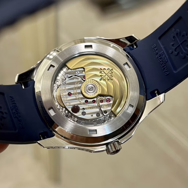 Replica Patek Philippe Aquanaut 5167 300G 010 Watch 42.2MM - Image 6
