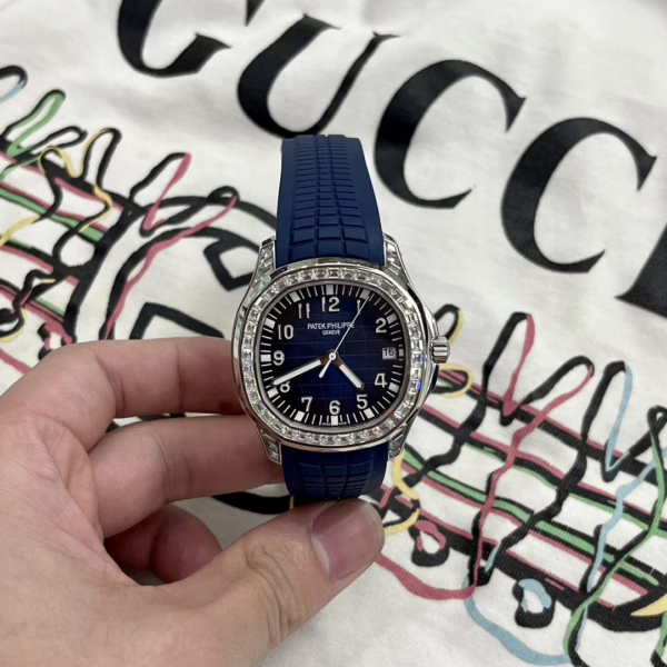 Replica Patek Philippe Aquanaut 5167 300G 010 Watch 42.2MM - Image 7