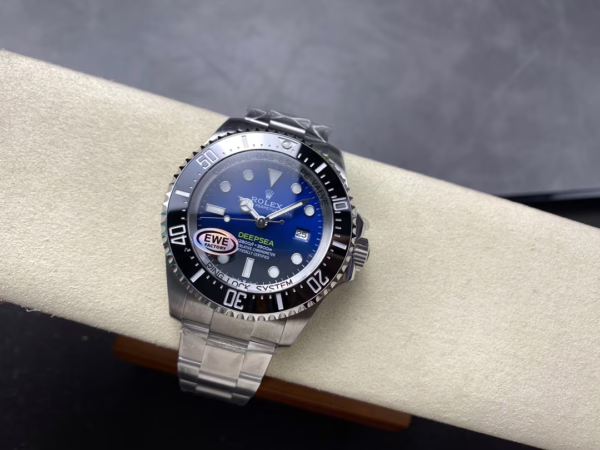 Rolex Sea-Dweller Deepsea 136660 0005 Stainless Steel Black Blue Dial 44MM Mens Replica Watch - Image 7