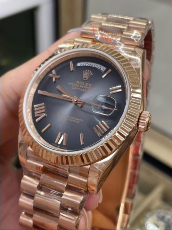 Rolex Day Date in 18 ct Everose Gold M228235 0055 40mm - Image 6