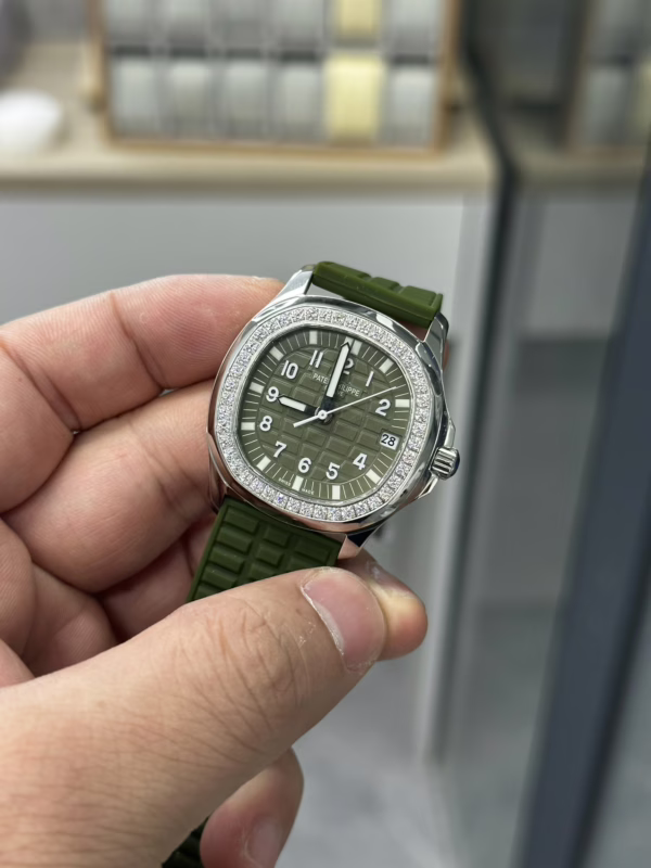Replica Patek Philippe Aquanaut 5267 200A 011 Watch For Sale 38.8MM - Image 3