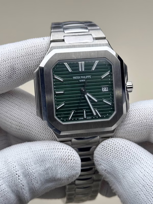 Patek Philippe Cubitus Date Sweep Seconds 5821 1A 001 Men's Watch - Image 2
