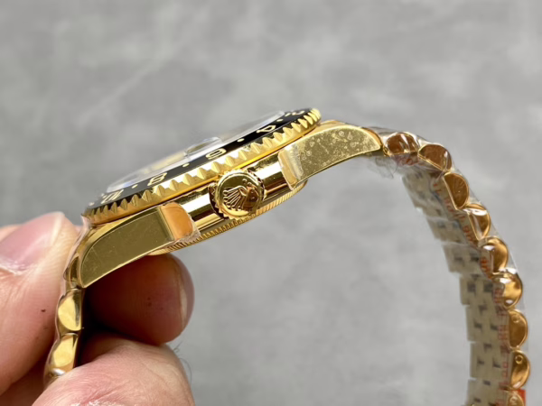 Rolex GMT Master II 40mm m126718grnr 0001 Oyster Bracelet Black Dial Mens Replica Watch - Image 6