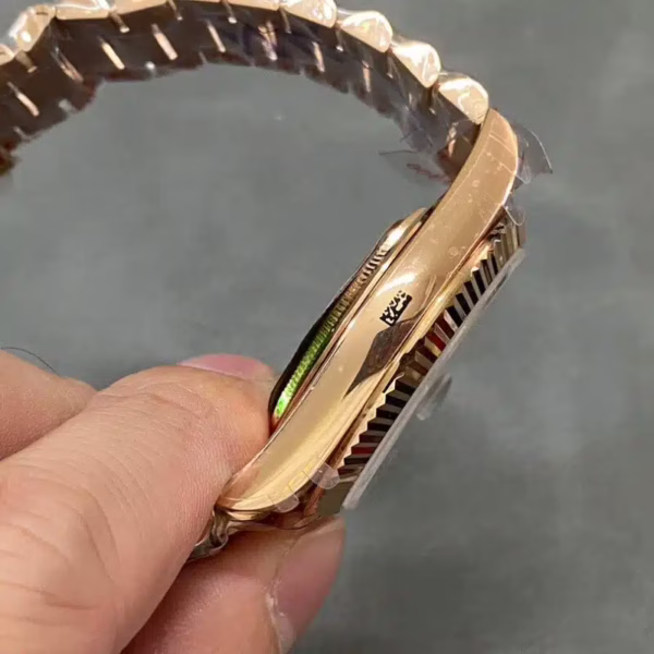 Rolex Day Date in 18 ct Everose Gold M228235 0055 40mm - Image 11