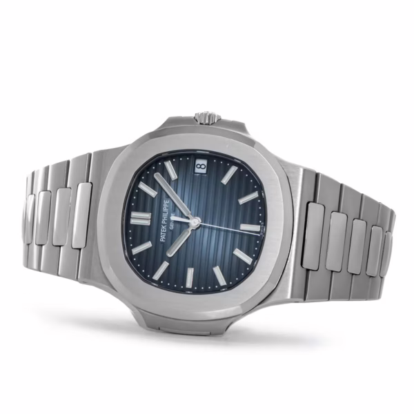 Patek Philippe Nautilus 5711/1A 40MM - Image 2