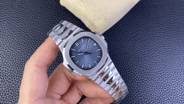 Patek Philippe Nautilus Self Winding Watch 5811 1G 001 Replica Watch - Image 12