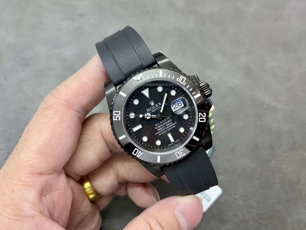 Rolex Blaken Submariner 116610 Black Dial DLC 40mm Men's Watch - Image 8