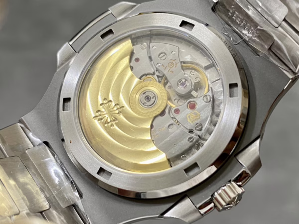 Replica Patek Philippe Nautilus 5711 1A Green Dial 40mm Mens Watch - Image 9
