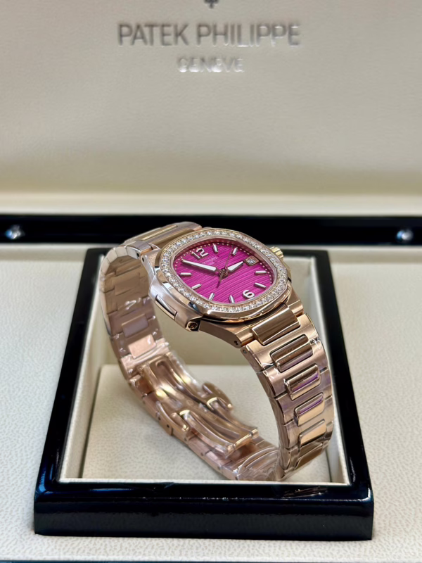 Patek Philippe Nautilus 7010 1R 013 Purple Dial 32mm - Image 5