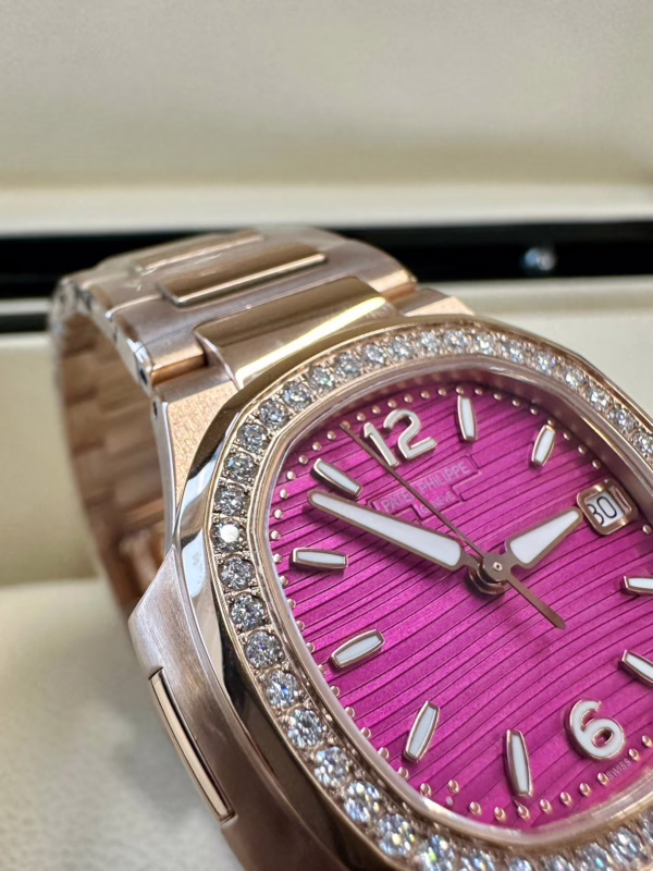 Patek Philippe Nautilus 7010 1R 013 Purple Dial 32mm - Image 9