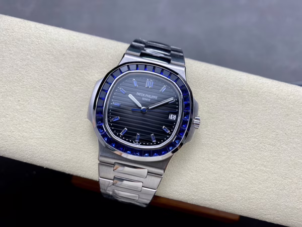 Patek Philippe Nautilus 5711 111P 001 40MM Replica Watch - Image 9