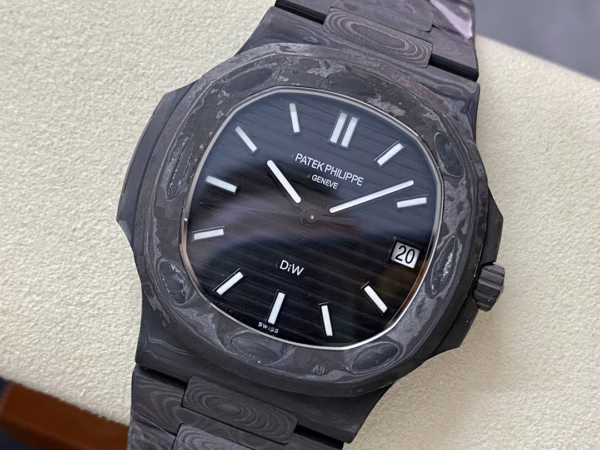 Patek Philippe Nautilus Carbon Fiber Case Black Dial 5711 40MM Watch - Image 4