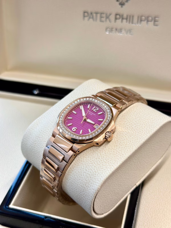 Patek Philippe Nautilus 7010 1R 013 Purple Dial 32mm - Image 6