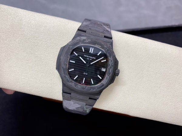 Patek Philippe Nautilus Carbon Fiber Case Black Dial 5711 40MM Watch - Image 10