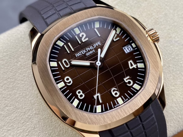 Replica Patek Philippe Aquanaut 5167R 001 40mm Mens Watch - Image 14