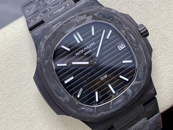 Patek Philippe Nautilus Carbon Fiber Case Black Dial 5711 40MM Watch - Image 3