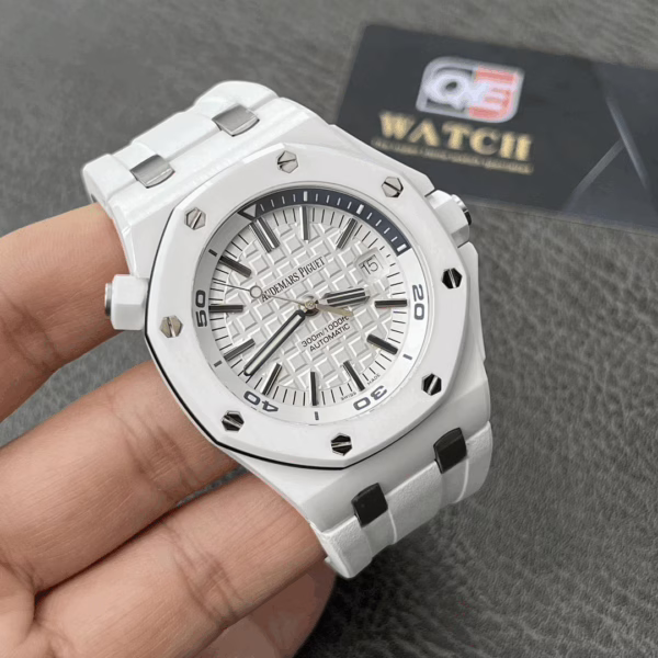 AUdemars Piguet Royal Oak Offshore Diver 15707 White Ceramic on White Rubber Strap 42mm Super Clone - Image 2