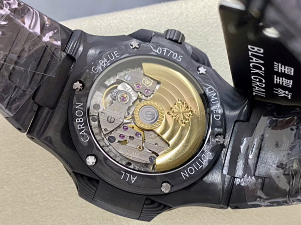 Patek Philippe Nautilus Carbon Fiber Case Black Dial 5711 40MM Watch - Image 8