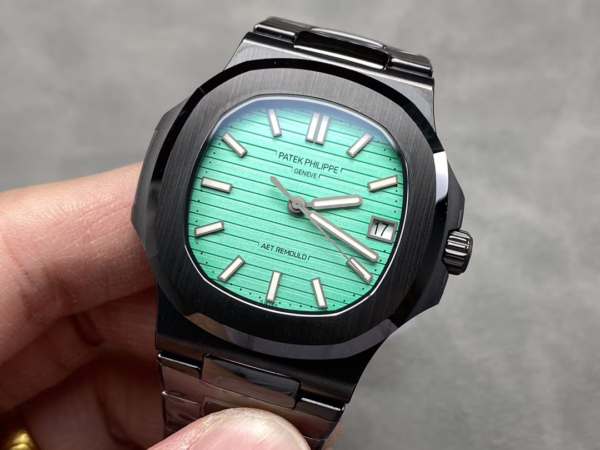 Patek Philippe Nautilus 5711 AET Green Dial Black Ceramic 40mm Men's Watch - Image 4