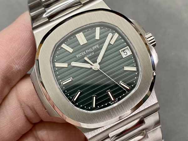 Replica Patek Philippe Nautilus 5711 1A Green Dial 40mm Mens Watch - Image 3