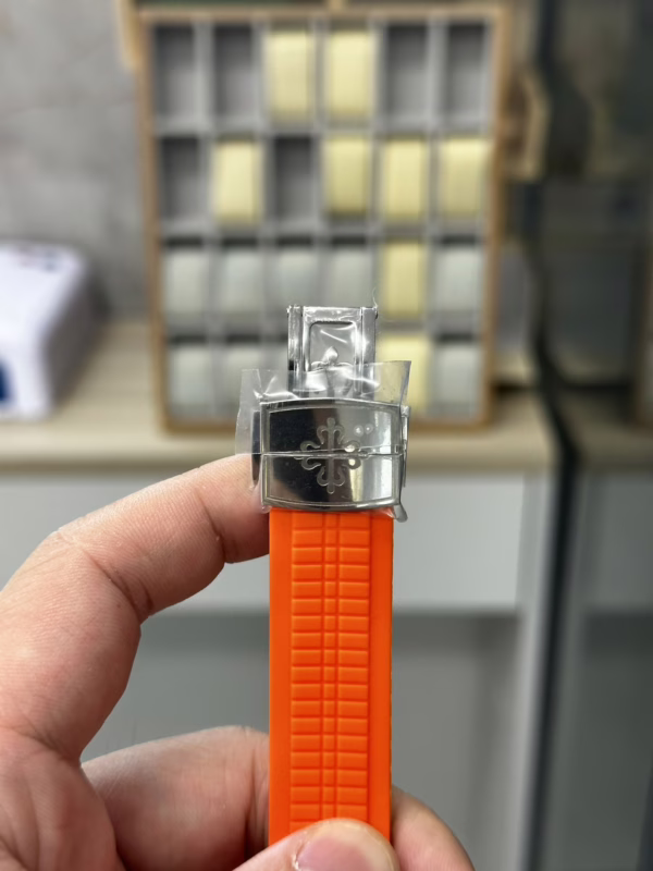 Replica Patek Philippe Aquanaut 5968A 001 Chronograph Orange Rubber 42mm - Image 8