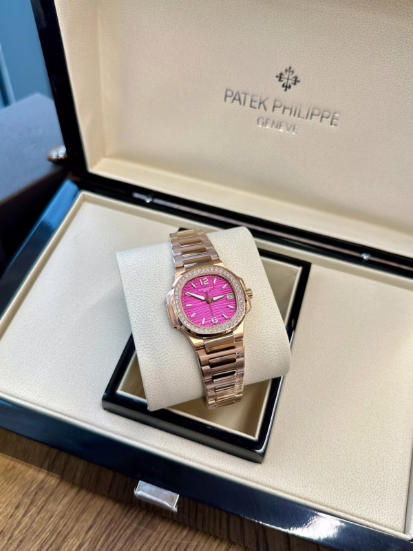 Patek Philippe Nautilus 7010 1R 013 Purple Dial 32mm - Image 11