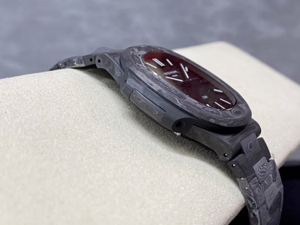 Patek Philippe Nautilus Carbon Fiber Case Black Dial 5711 40MM Watch - Image 6