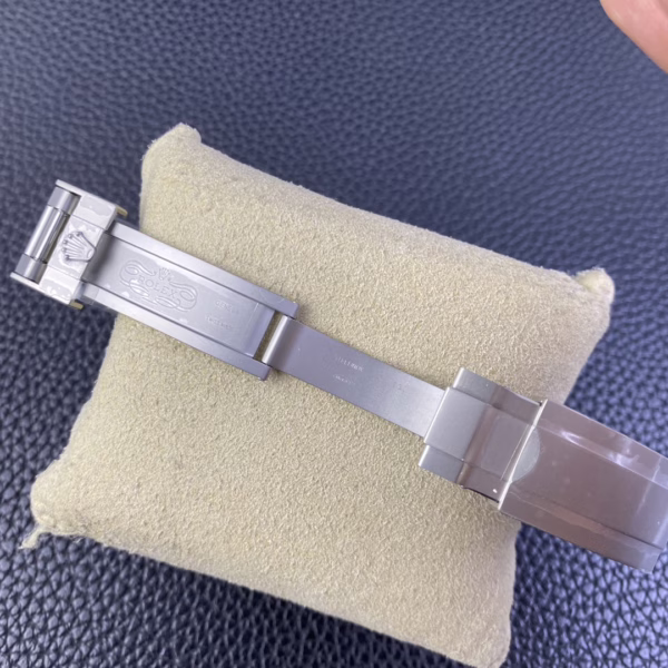 Custom Rolex Submariner Carbon Fiber - Image 5
