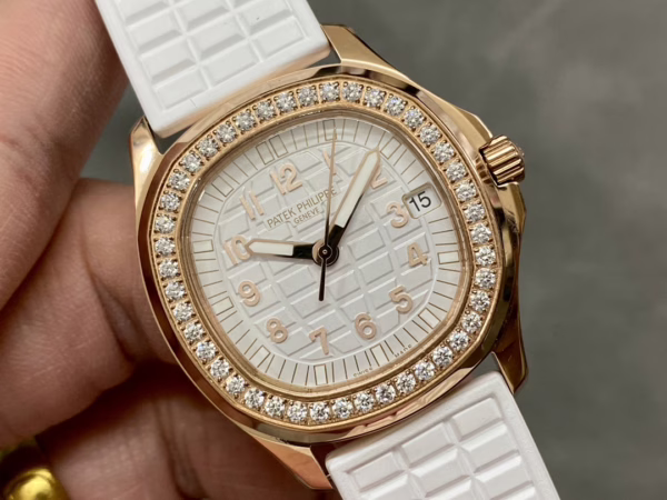 Replica Patek Philippe Aquanaut Rose Gold White Dial 5068R 010 36mm Lady Watch - Image 3
